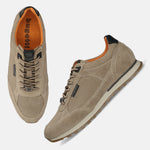 Men's Bugatti leather beige leather shoes with a round toe , a tpr outsole , and laces fastening.