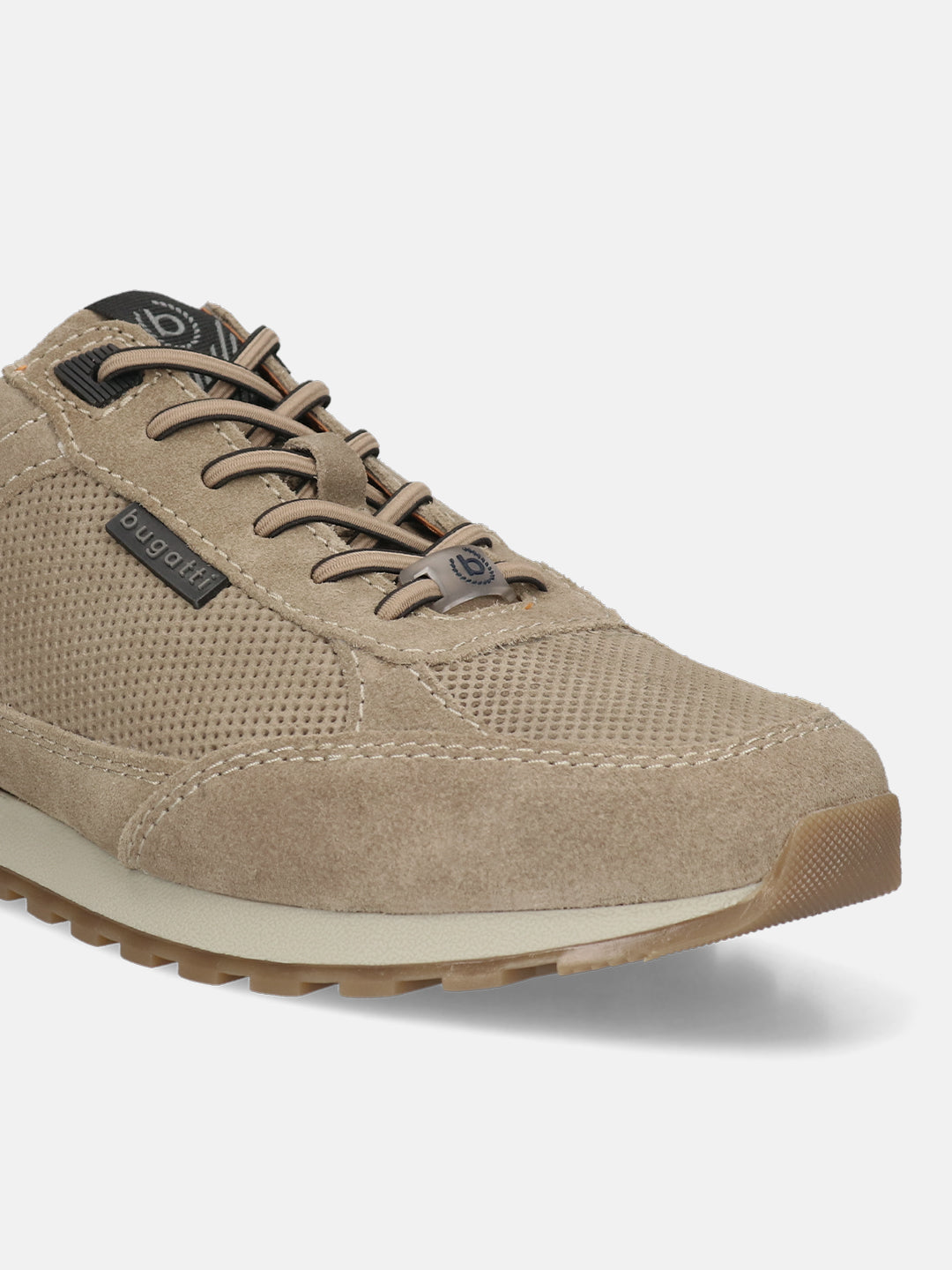 Men's Bugatti leather beige leather shoes with a round toe , a tpr outsole , and laces fastening.