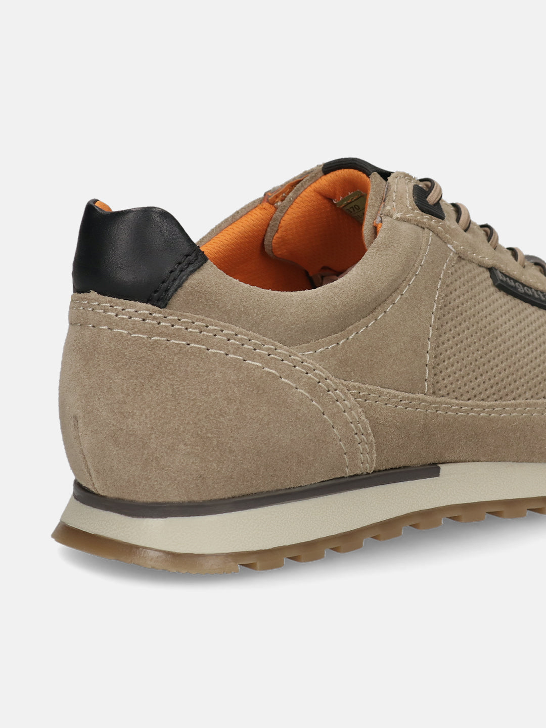 Men's Bugatti leather beige leather shoes with a round toe , a tpr outsole , and laces fastening.