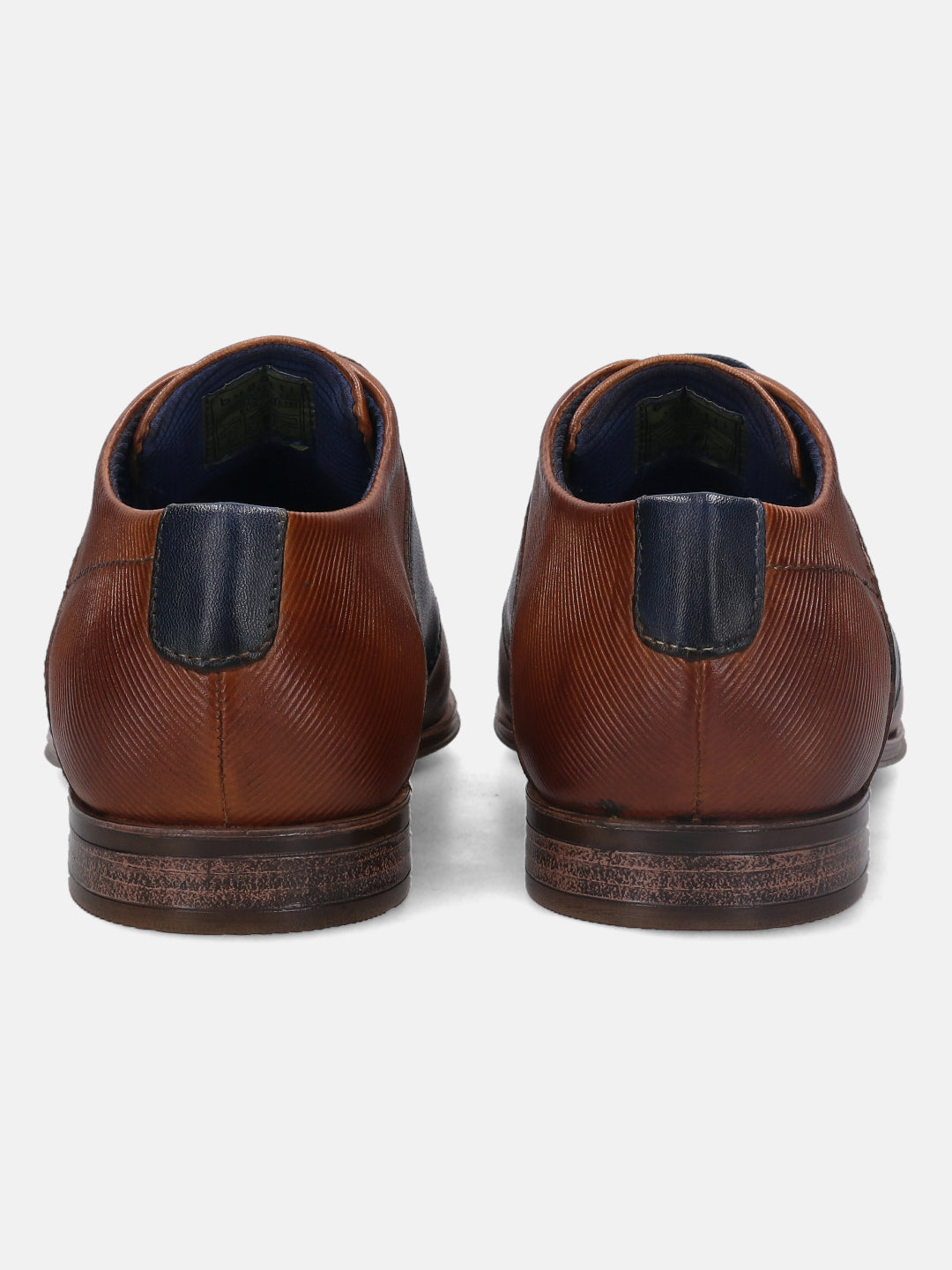 A cognac Men's bugatti Derby featuring a pointed plain toe, stacked heel. Made from premium genuine leather with a durable high quality synthetic outsole, this laces design offers both style and comfort.
