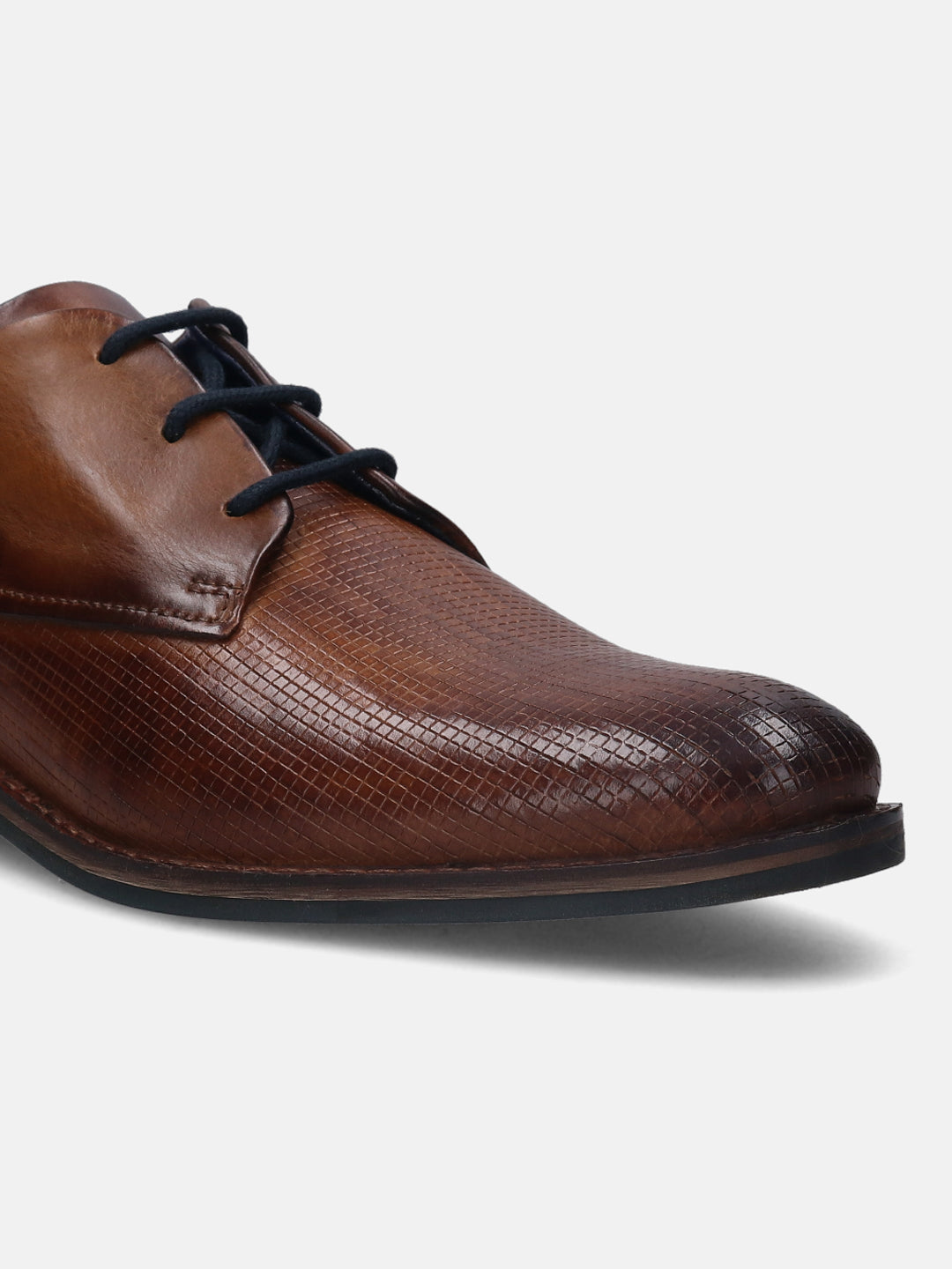 A cognac Men's bugatti Derby featuring a round plain toe, stacked heel. Made from premium genuine leather with a durable tpr outsole, this laces design offers both style and comfort.