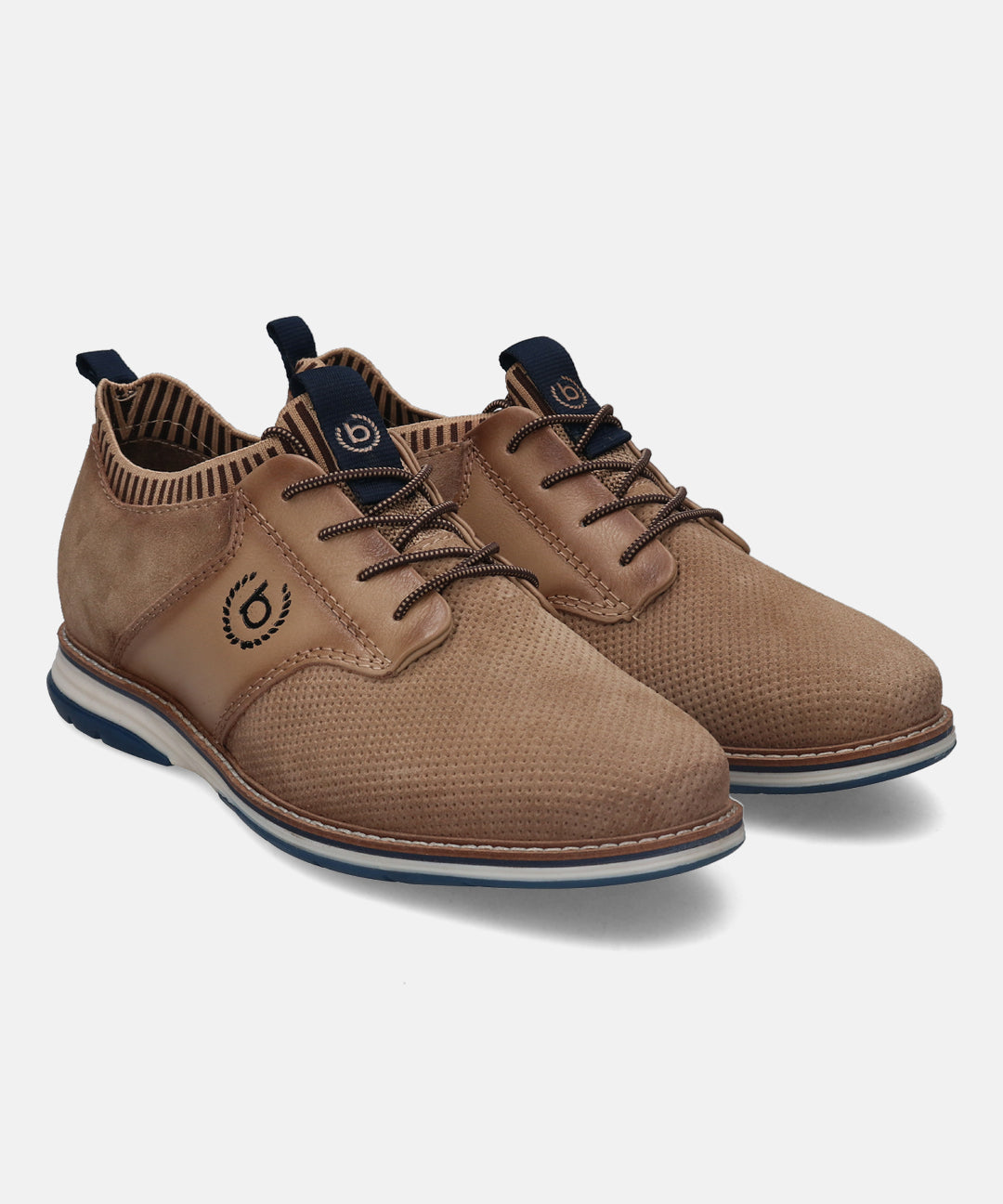 A beige Men's bugatti Oxford featuring a pointed plain toe, zero heels heel, and a wide fit. Made from premium genuine leather with a durable tpr outsole, this laces design offers both style and comfort.